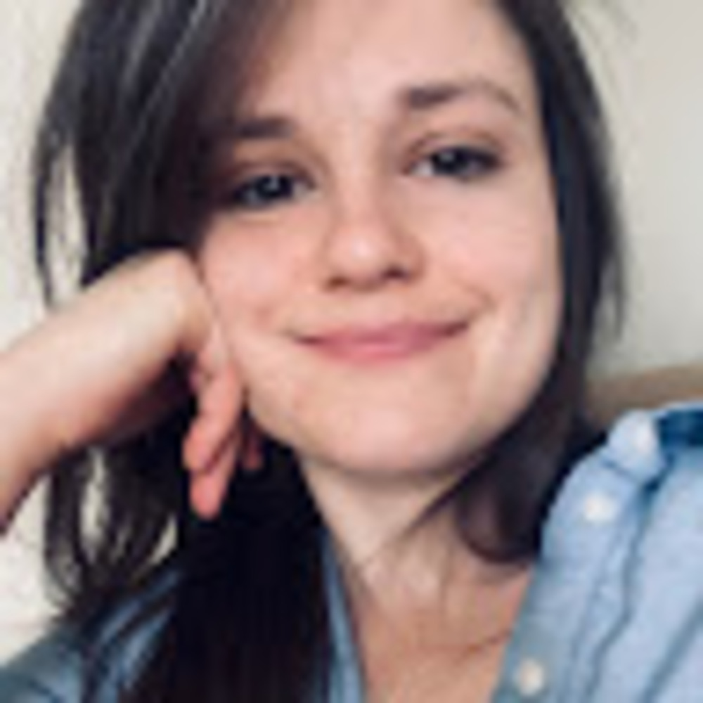 Meet your Posher, Olivia